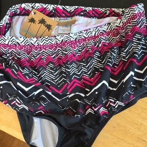 Swimsuits For All Black and Pink Zigzag Bikini Bottoms
